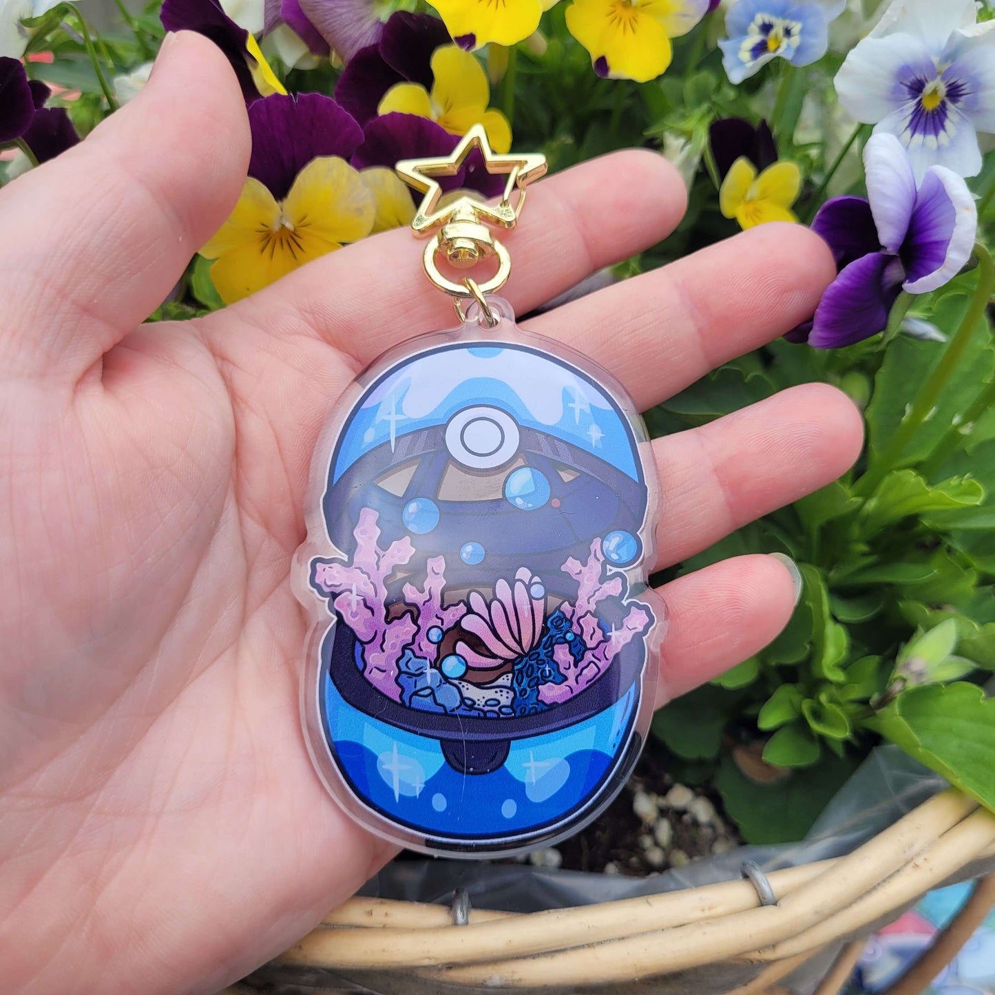 Pokemon Dive Ball Keychain